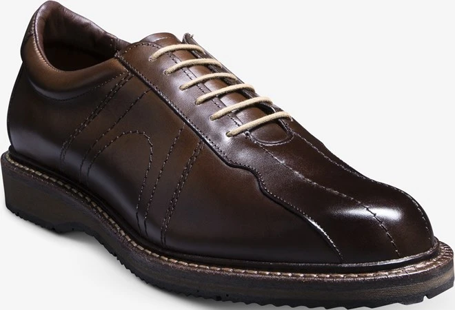 Voyager Walking Shoe 1 Voyager Walking Shoe