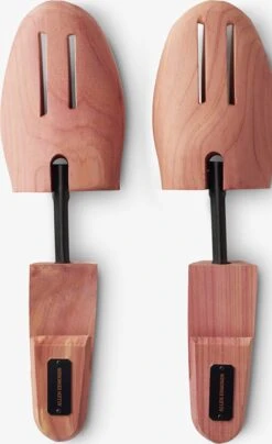 Full-Toe Cedar Shoe TreesÂ
