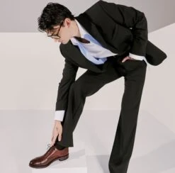 Fifth Avenue Cap-Toe Oxford Dress Shoe With Dainite Sole -Allenedmonds Sshop ec4013252 lifestyle feed660w