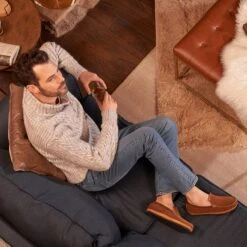 Edison Venetian Slipper 9 Edison Venetian Slipper -Allenedmonds Sshop ec4022297 lifestyle feed660w