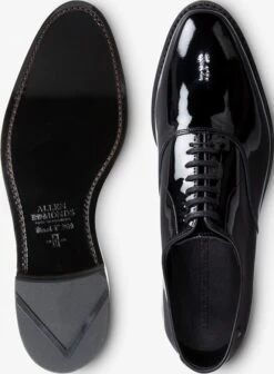 Carlyle Plain-toe Oxford Dress Shoe -Allenedmonds Sshop ec4023245 bottom feed660w