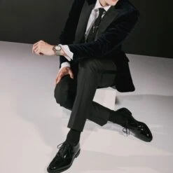 Carlyle Plain-toe Oxford Dress Shoe -Allenedmonds Sshop ec4023245 lifestyle2 feed660w