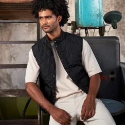 Barbour Lowerdale Gilet Vest -Allenedmonds Sshop ec4031489 lifestyle feed660w