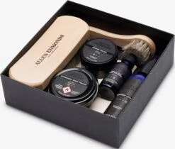 Shoe Care Kit -Allenedmonds Sshop ec4500242 front feed660w