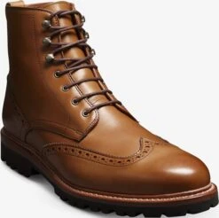 Astor Wingtip Boot