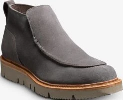 Humble Curiosity Slip-on Chukka Boot